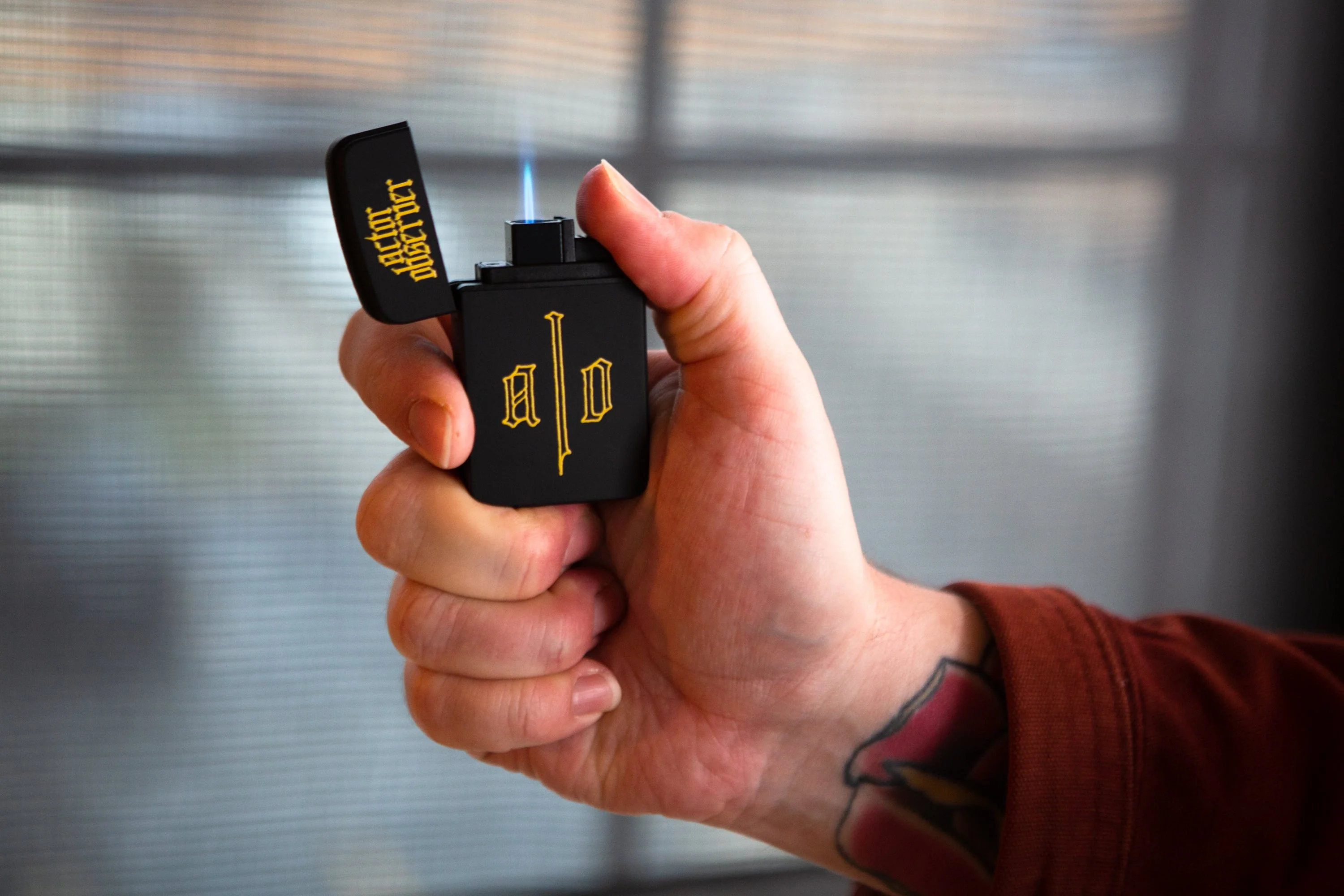 Actor Observer Lighter - Image 6